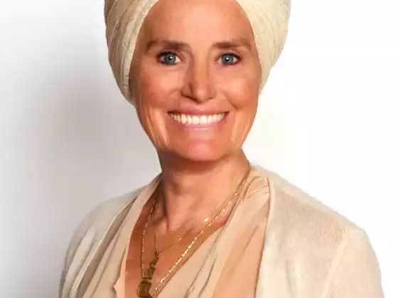 Gurutej Khalsa,
                            Spirituality, Health & Wellness, Love and Relationships, Yoga, Personal Development & Coaching, Personal Development & Coaching
                            Expert at Thrive & Align: 2025년 가을 웰니스 주간